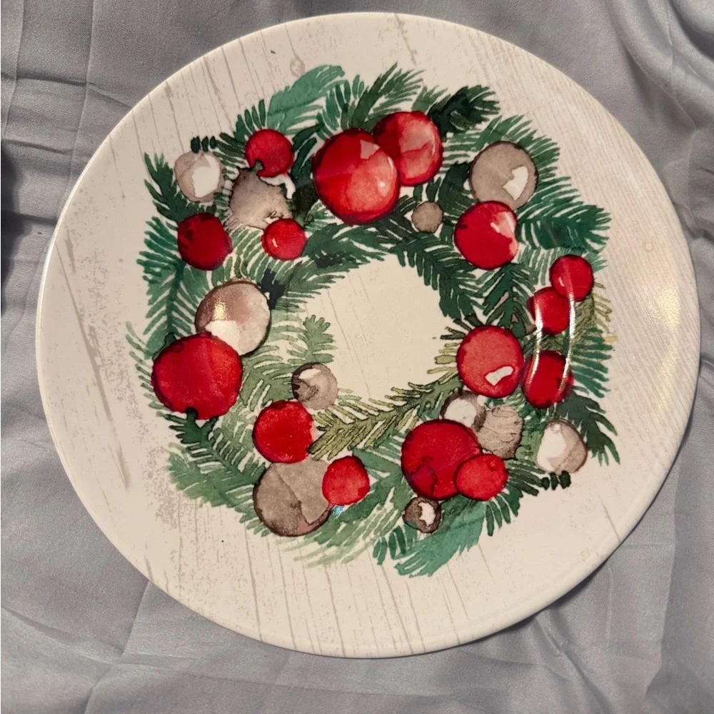 Festive Set Of 4 Retired Pier 1 “WREATHS” 8.5